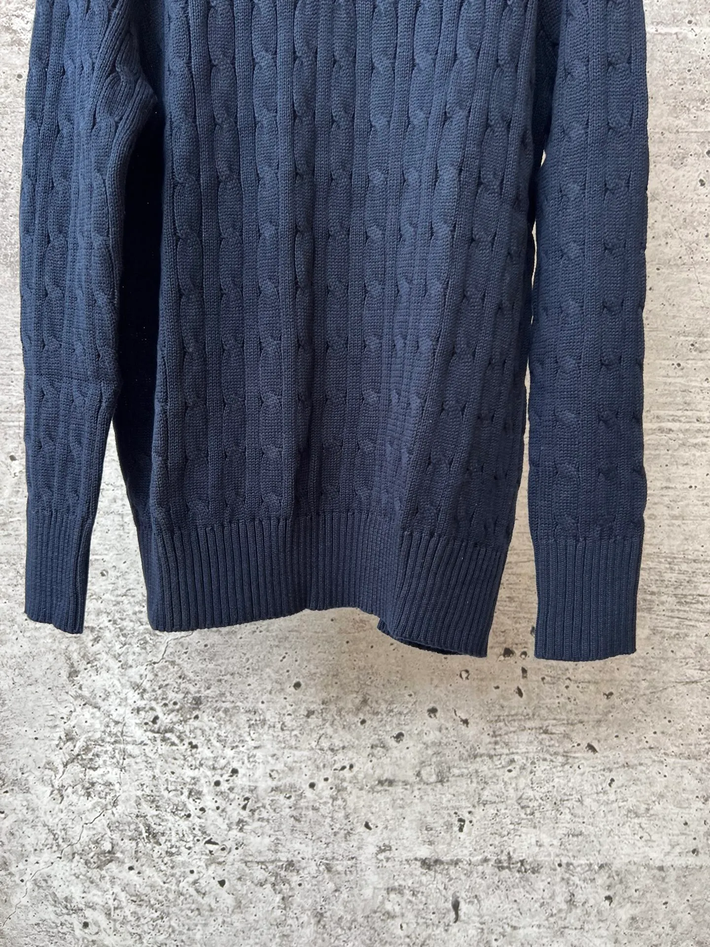 P240 Ralph Lauren fall lapel unisex polo sweater, made of the same pure cotton washed fabric as the original, all craftsmanship details restored to the original, buttoned lapel upper body with a lazy old money style